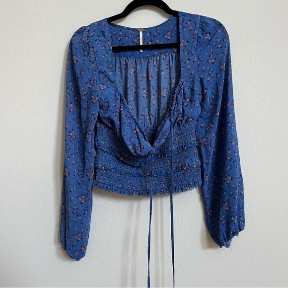 Free People Floral Lolita Smocked Top Shirred Neck Size XS - Picture 2 of 3